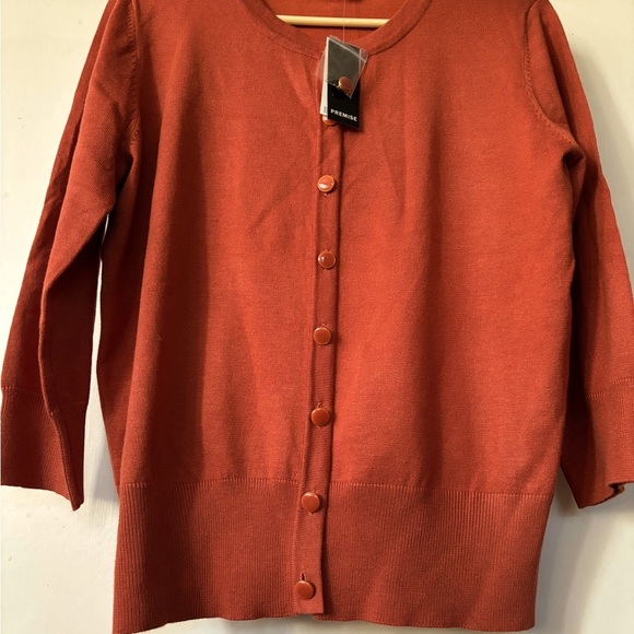 PREMISE - Picture 1 of 6